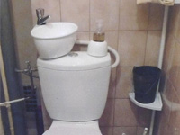 WiCi Mini kleines Waschbecken an praktisch jeder Toilette anpassbar - Frau D (Frankreich - 90)